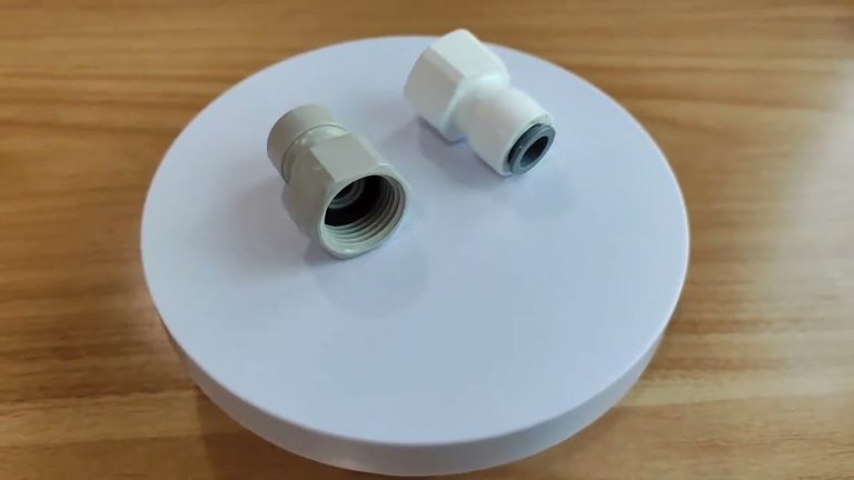 high quality competitive price plastic push to-connect tube fittings