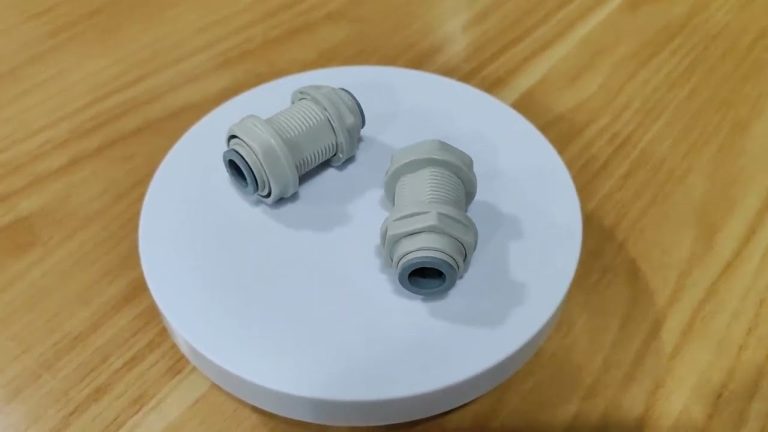 China high grade water plastic connector connectors for square distributor